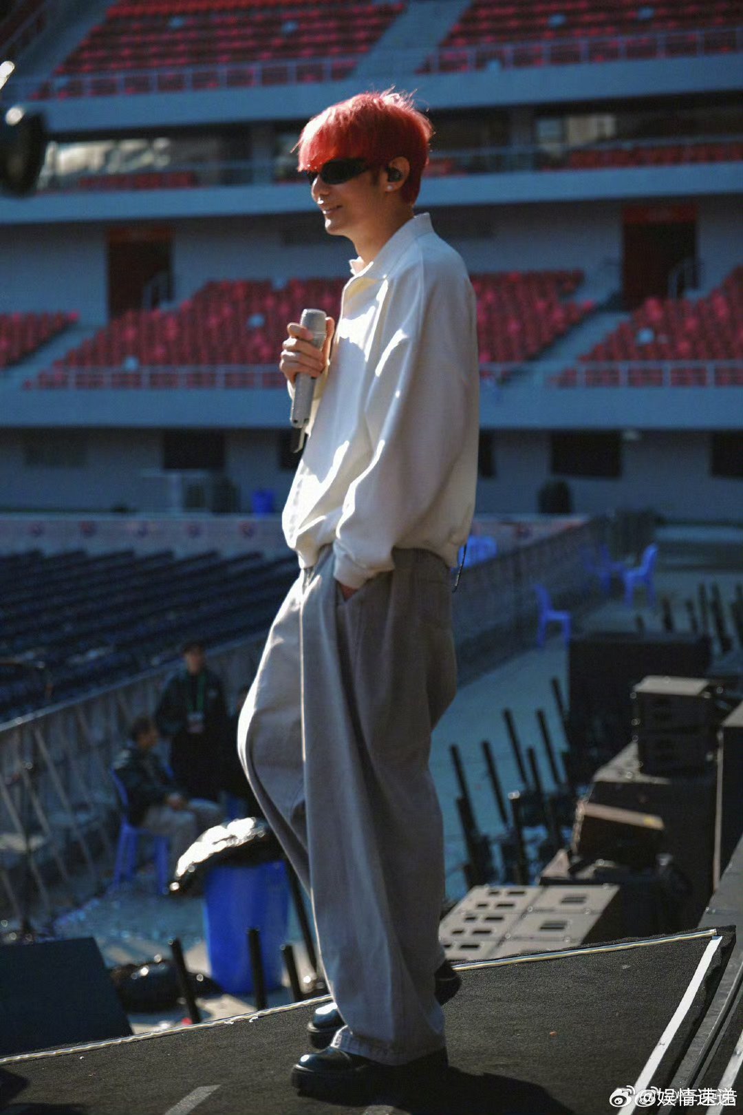 李荣浩介意被说眼睛小李荣浩外型包袱好吧 