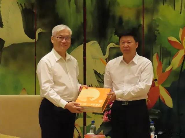 庆中秋是“对团圆的期盼”    宋涛会晤夏立言：两岸关系本质就是“两岸都是中国人