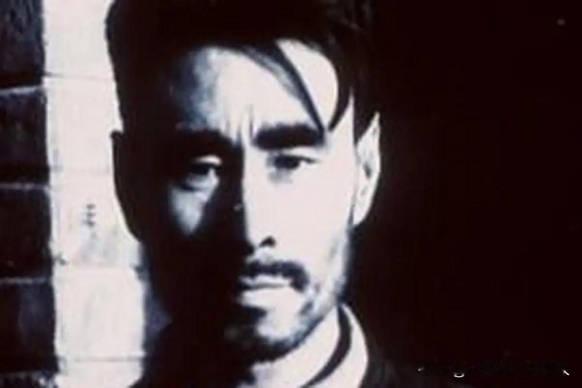 戴炳南(1906年—1949年)，南京中央军校高等教育班第九期毕业。别字瞻衡，山