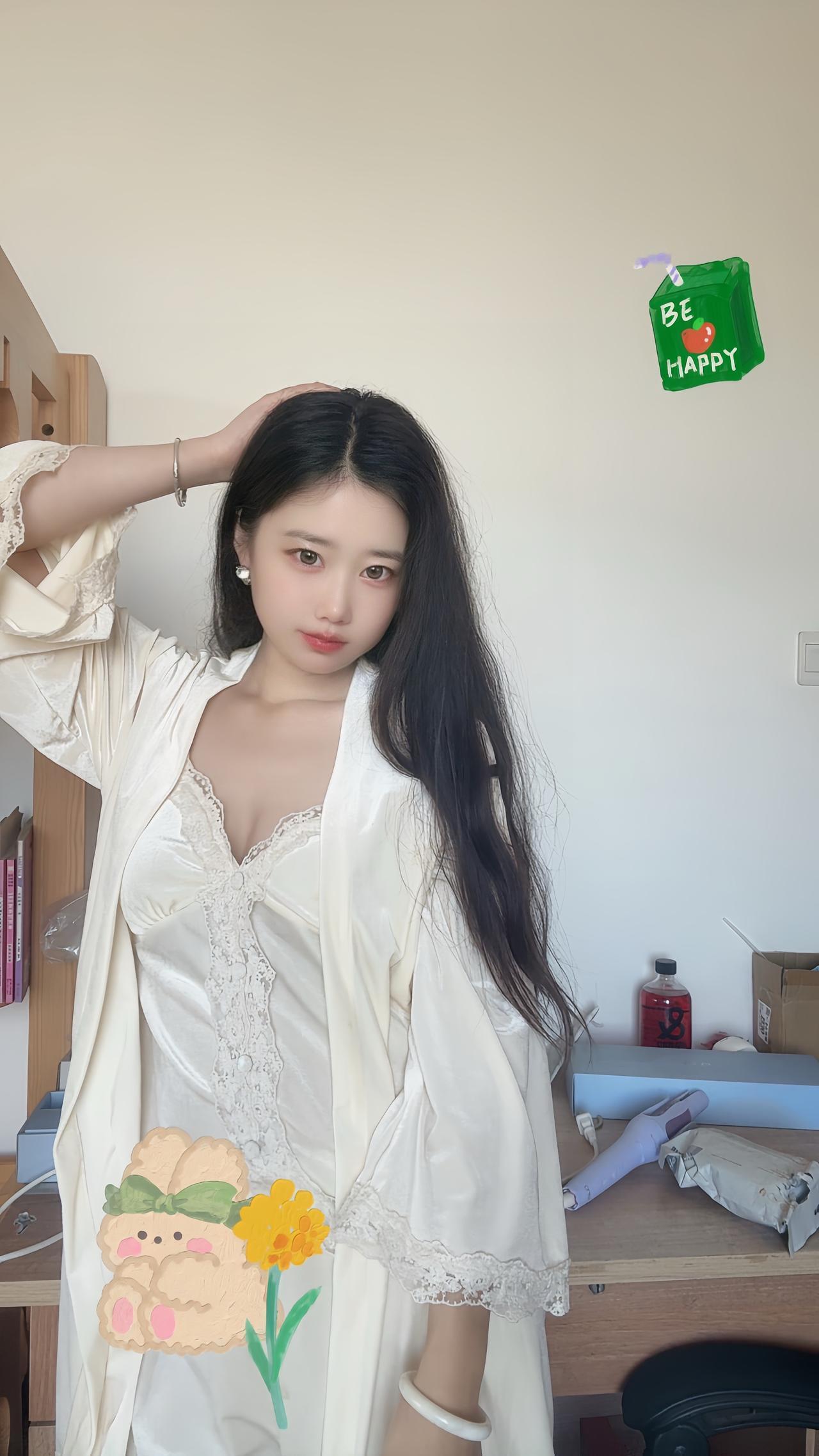 相信爱还是相信你呢？我的ootd穿搭 室内拍照 虚实人生片段 ootd日常穿搭