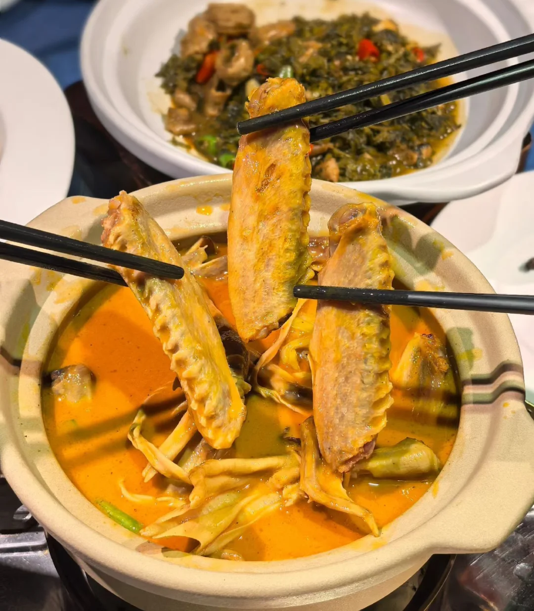 怎么会有这么好吃的砂锅煲！