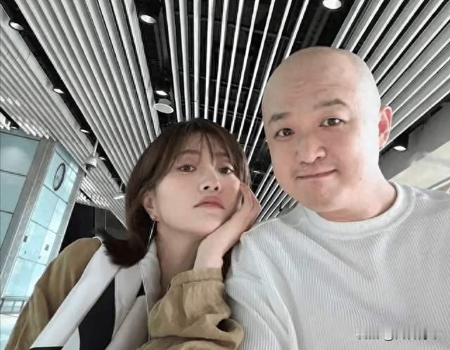 包贝尔夫妻风波后首次同框半个月疑云未破，多年婚姻靠什么硬撑？