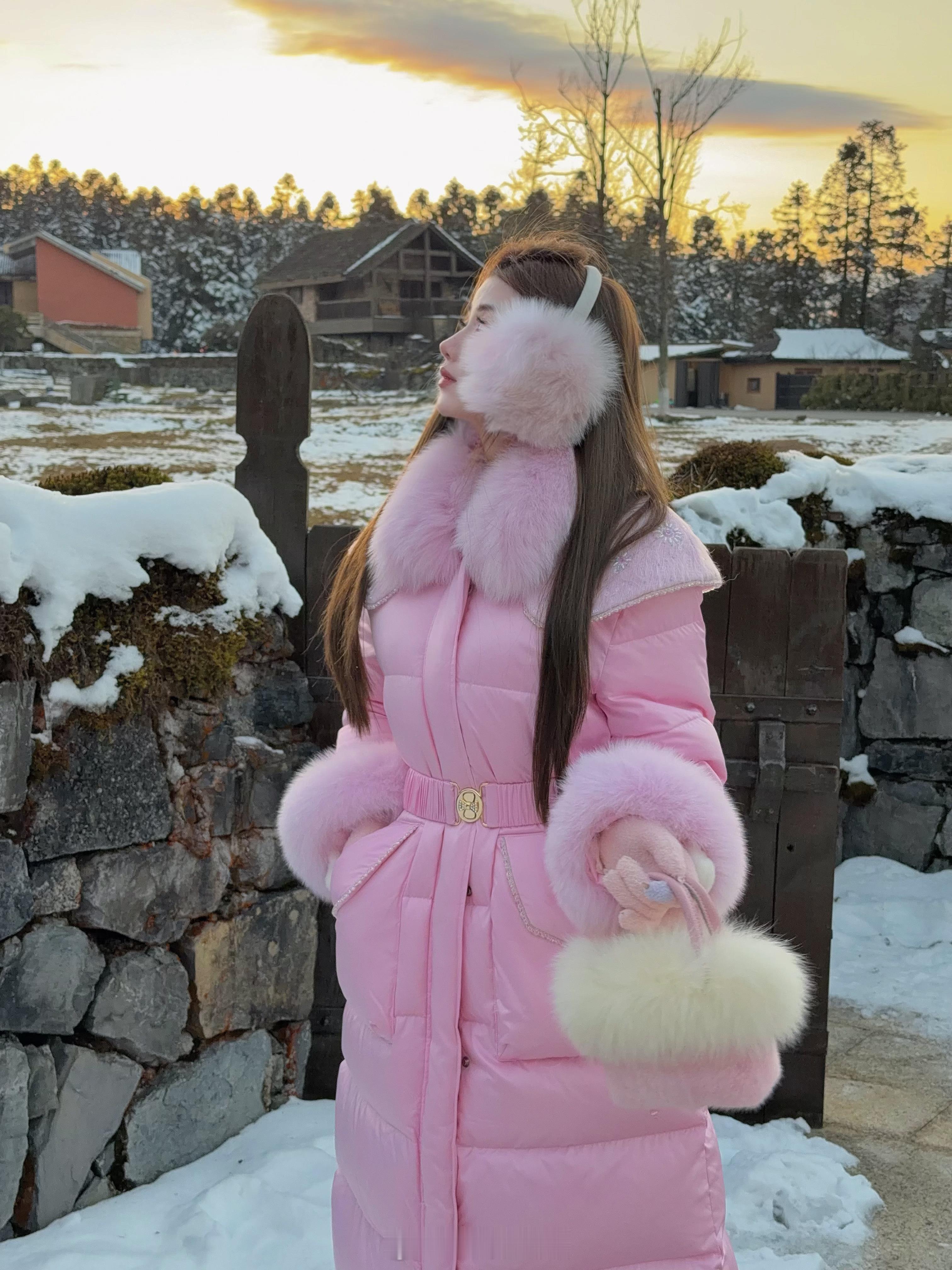 一觉醒来冷冷冷羽绒服穿起来！ 