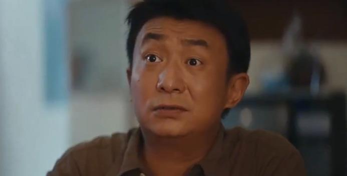 闫继才坐了五年牢，真凶贾鹏却开着出租车在外面跑了五年。林燕指甲缝里全是皮屑组织，