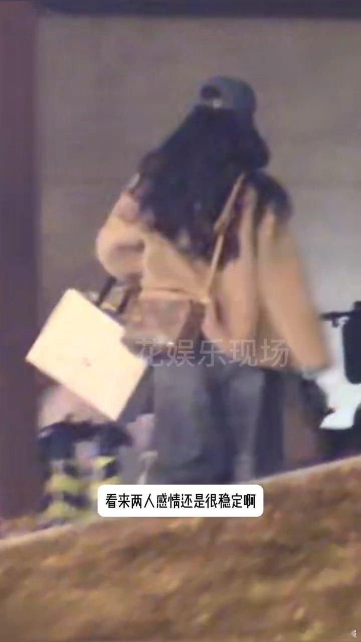 王鹤润工作结束后返回王青家王鹤润王青感情稳定 真的 