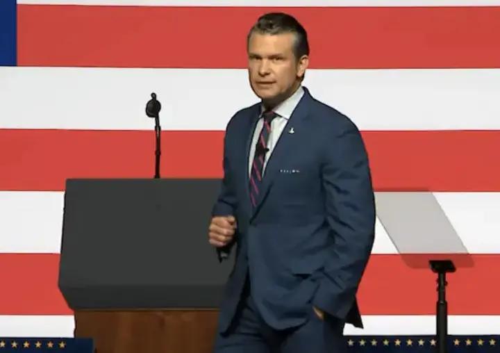 美国国防部长赫格塞思紧急召集部署在世界各地任务前线的高级将领们开了一个什么会？—