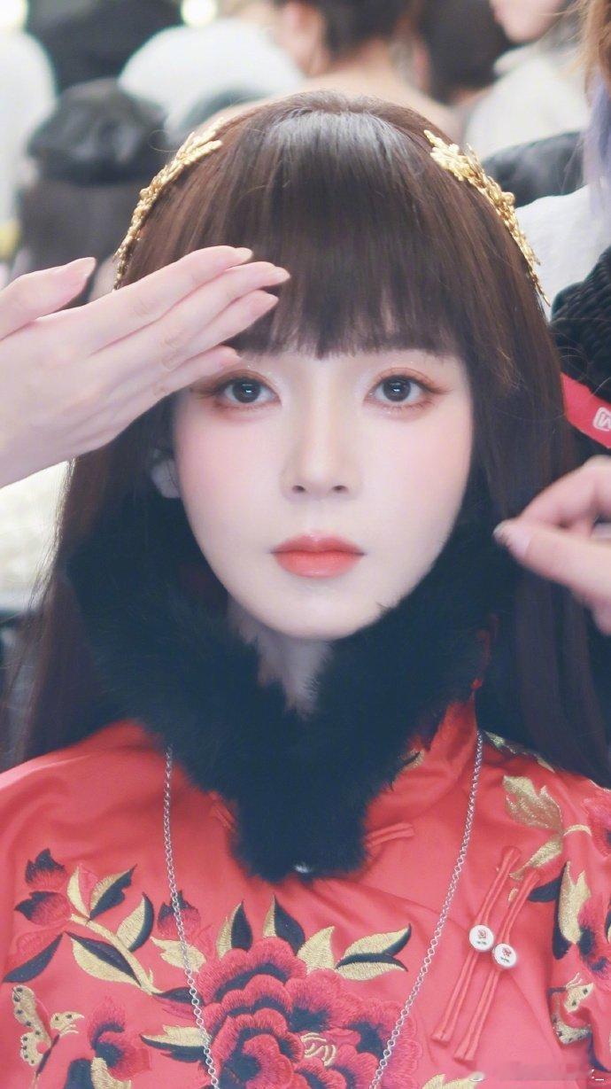 陈瑶又做了岳绮罗妆造陈瑶一眼梦回当年，陈瑶再度演绎岳绮罗，模样如初，满满都是回忆