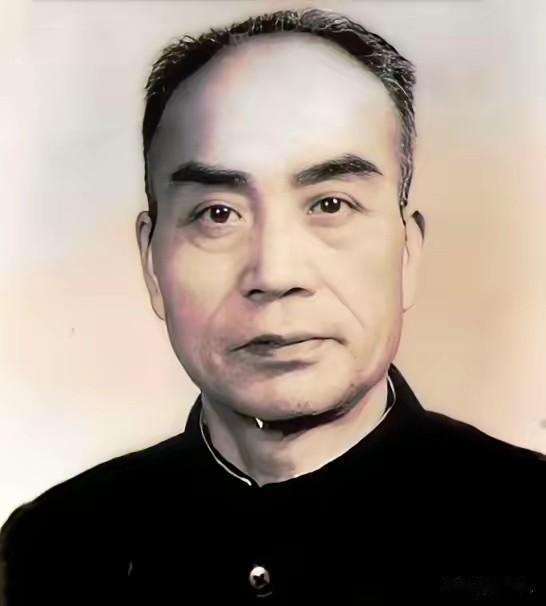 1949年国军师长起义，坚决不打老东家：井水不犯河水，绝不自相残杀
 
1949