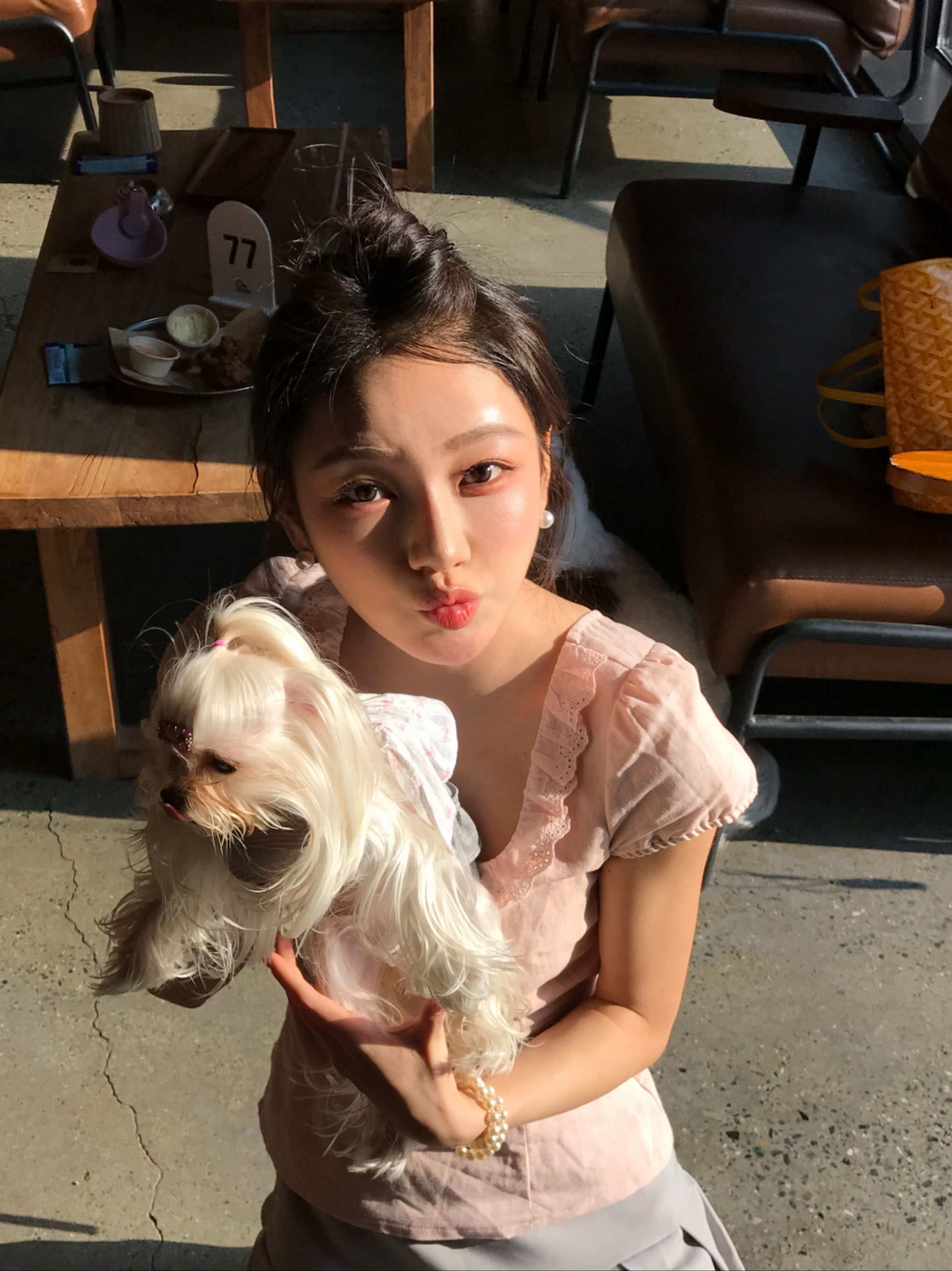 女孩们的约会日☕️春夏开幕show很有态度的春日look