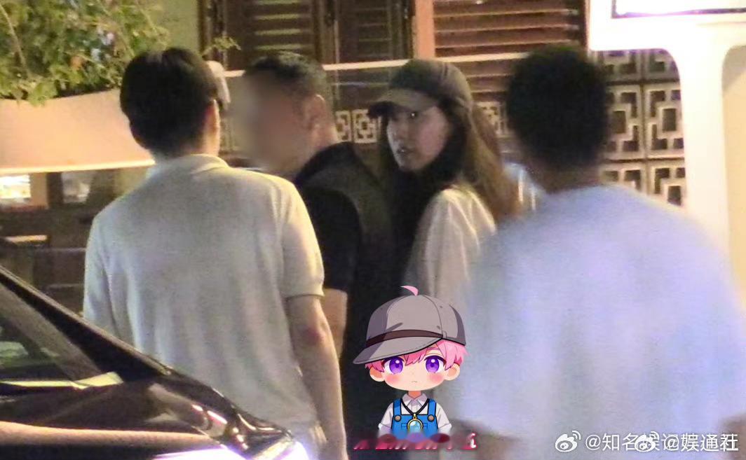 曝高露隐婚有媒体曝高露和圈外老公一起聚会，姐啥时候结的婚啊，我失忆了吗？！高露圈