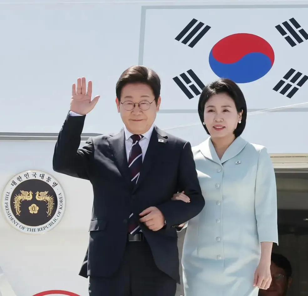 动真格了，
韩国总统突然宣布了
8月12日，李在明在青瓦台亲自宣布了，“七大SE