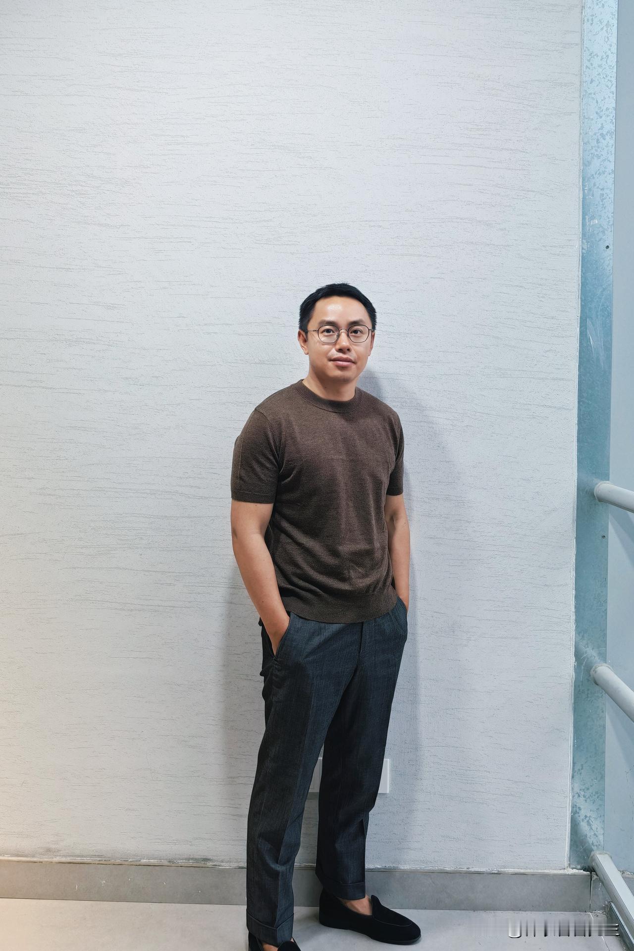 今日份穿搭分享:他们说这样看起来至少有一米七[偷笑][偷笑][偷笑]穿搭 小个子