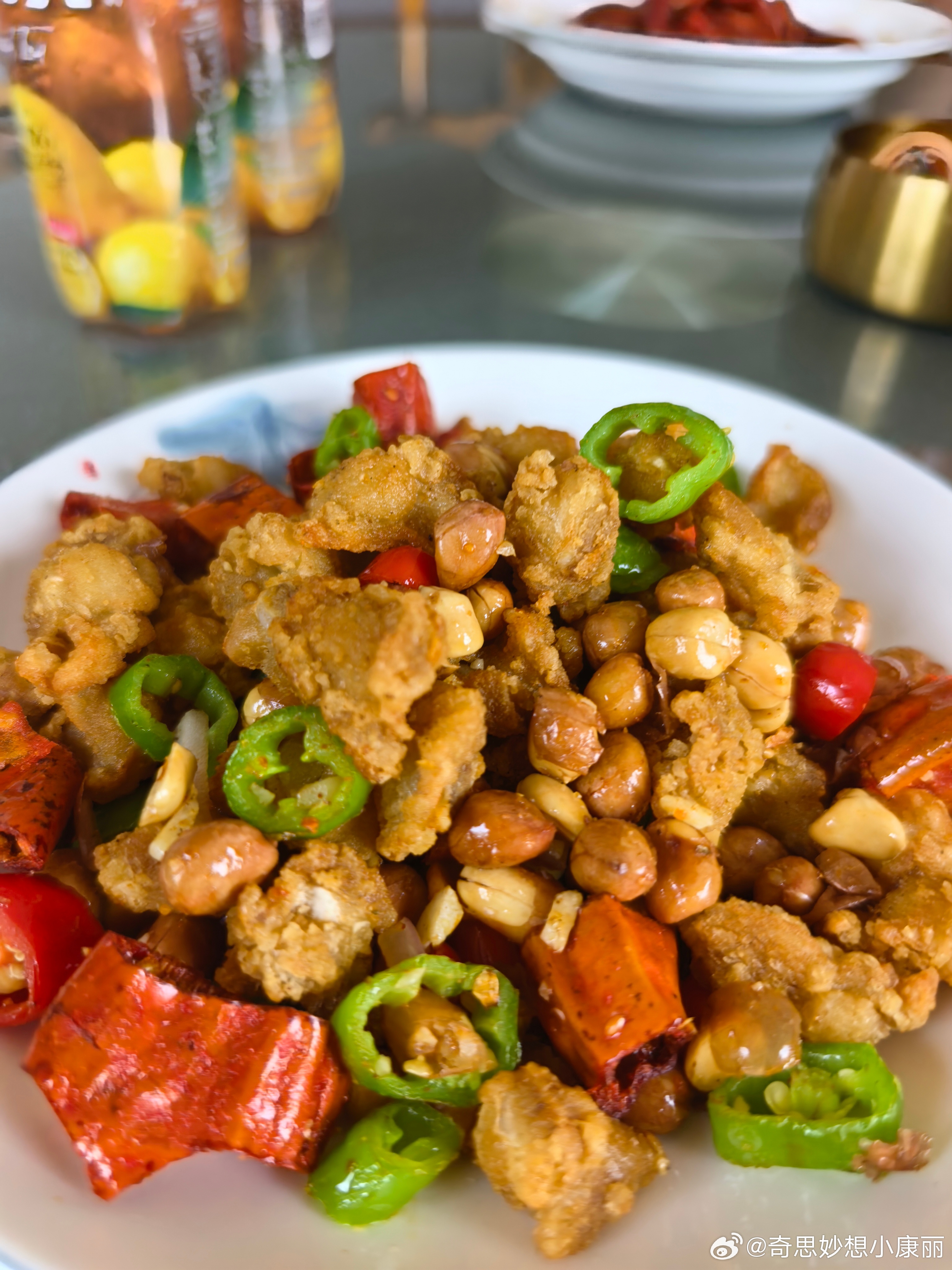 炎热的夏天 怎么能少得了一碗冰镇龙虾呢龙虾美食美食 杭州·杭州大会展中心