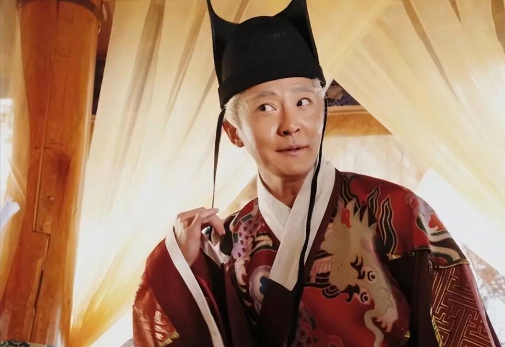 至正二十四年四月的清河岸边，孛罗帖木儿十万大军沿河扎营。元顺帝一连派了四拨人前去
