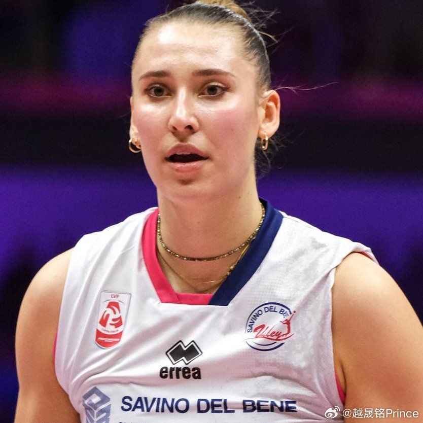 ⚡️谁是排球界最优秀的发球手？🎙️加比：安特罗波娃 