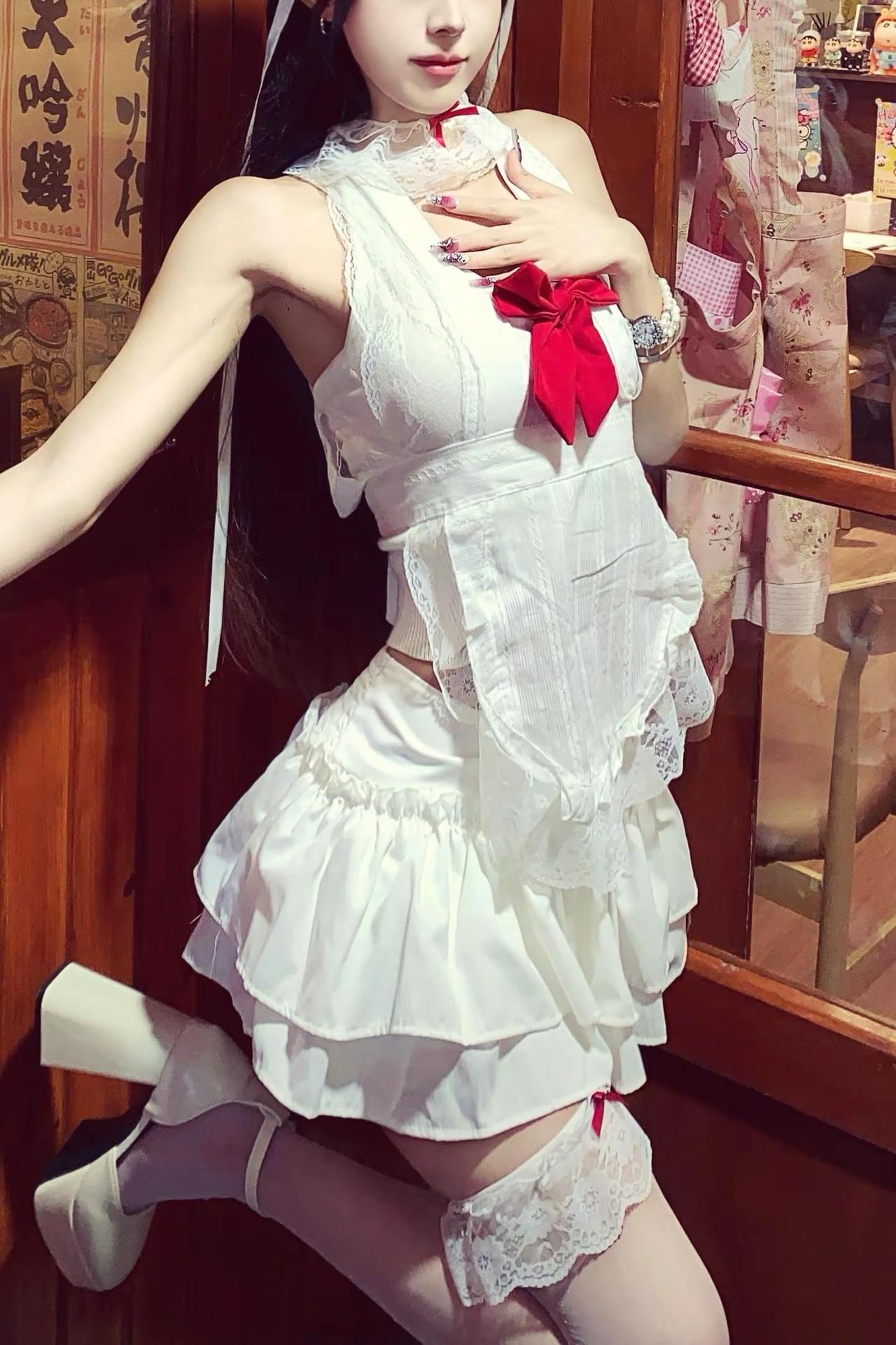 卖萌被人打了正好把我的八字刘海打成齐刘海了ootd 美丽坏女人 不一定斩男但一定