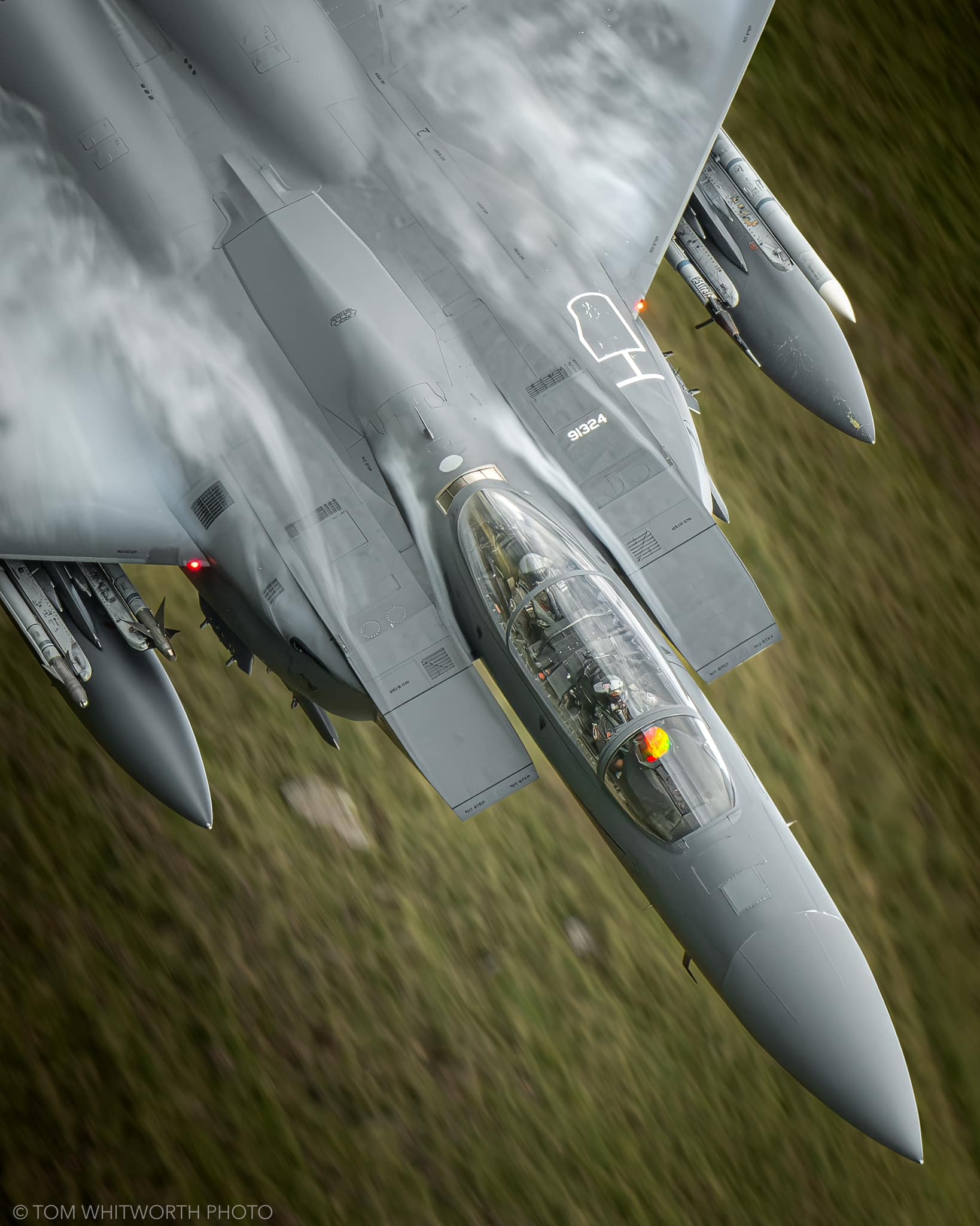 马赫谷上空的F-15E ​​​