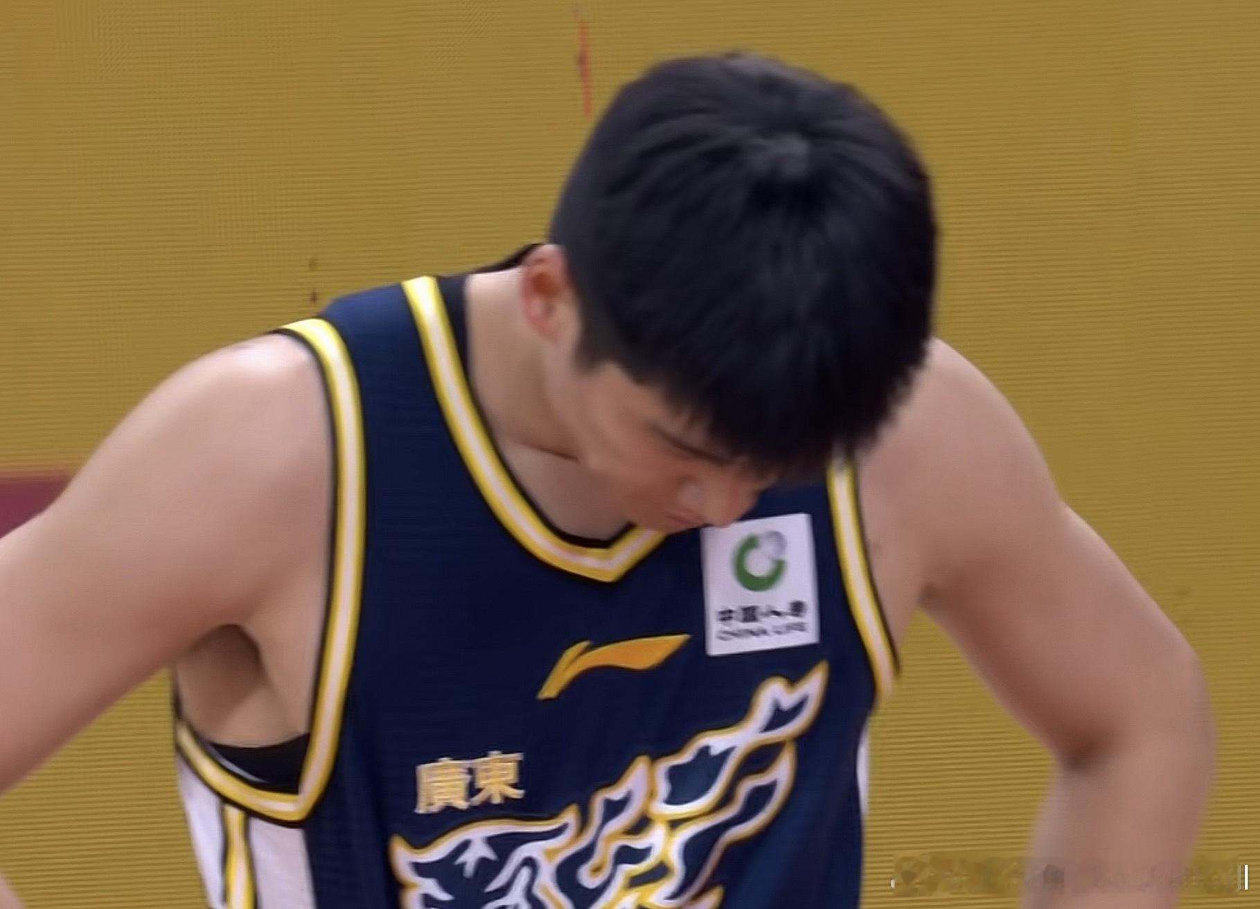 关键时刻2记3分球，陈家政这小子确实有点东西广东男篮vs深圳男篮