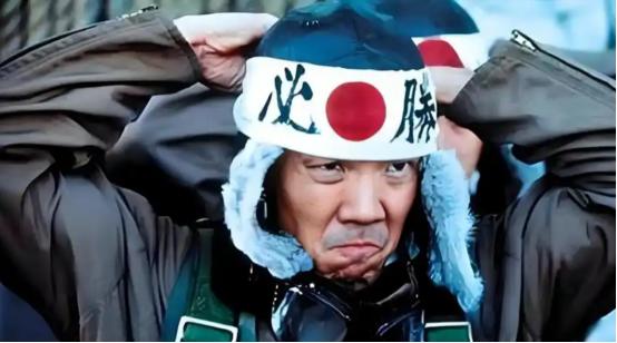 日本大使对着镜头哭穷说“干不动了”！
高市早苗闯的祸到底有多大？
中日关系冻结九