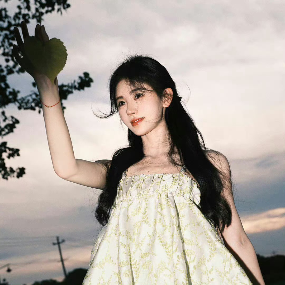jjy鞠婧祎露芜衣 jjy鞠婧祎月鳞绮纪见面困了我六年.
