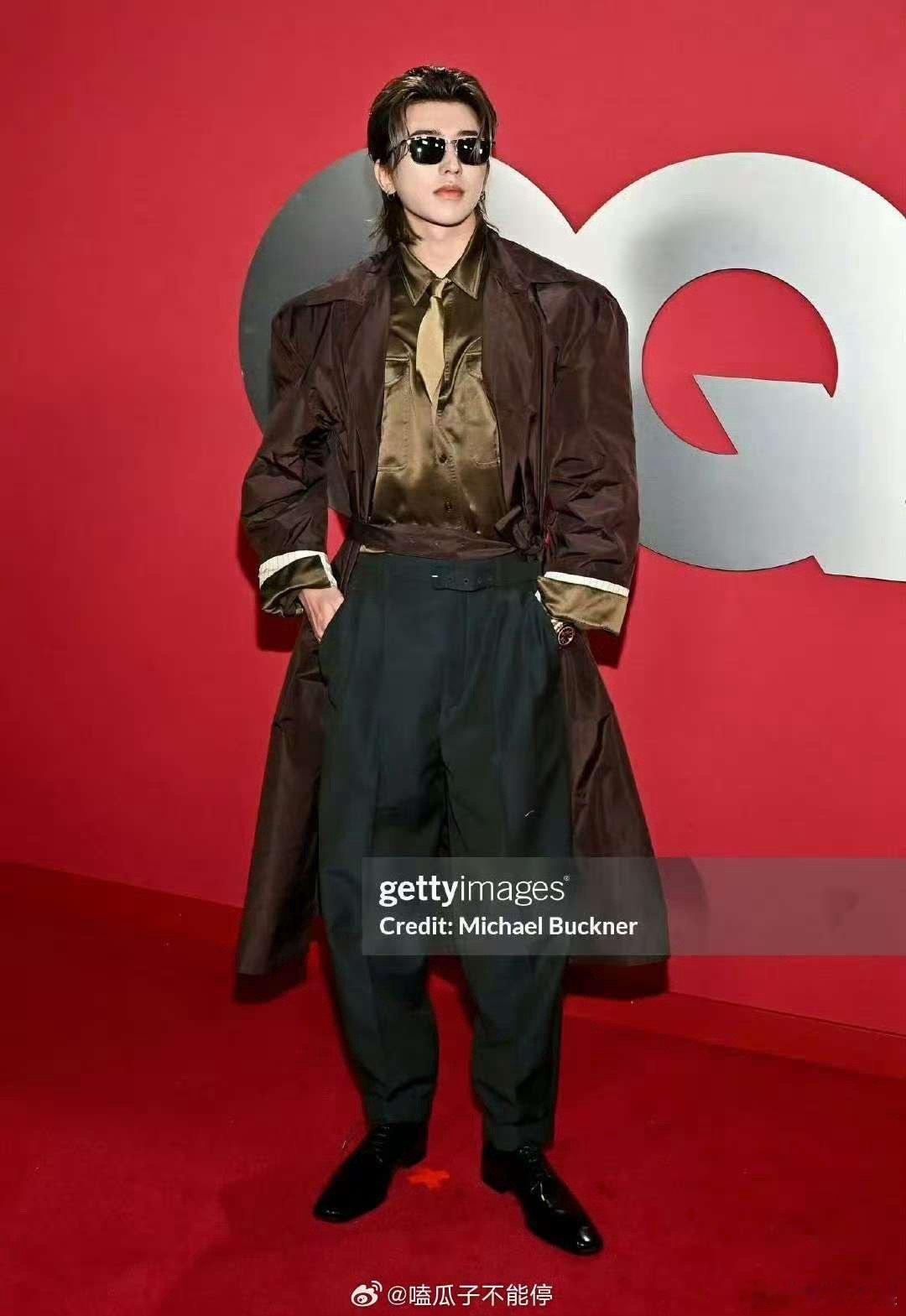 蔡徐坤红毯G社生图，爱了，