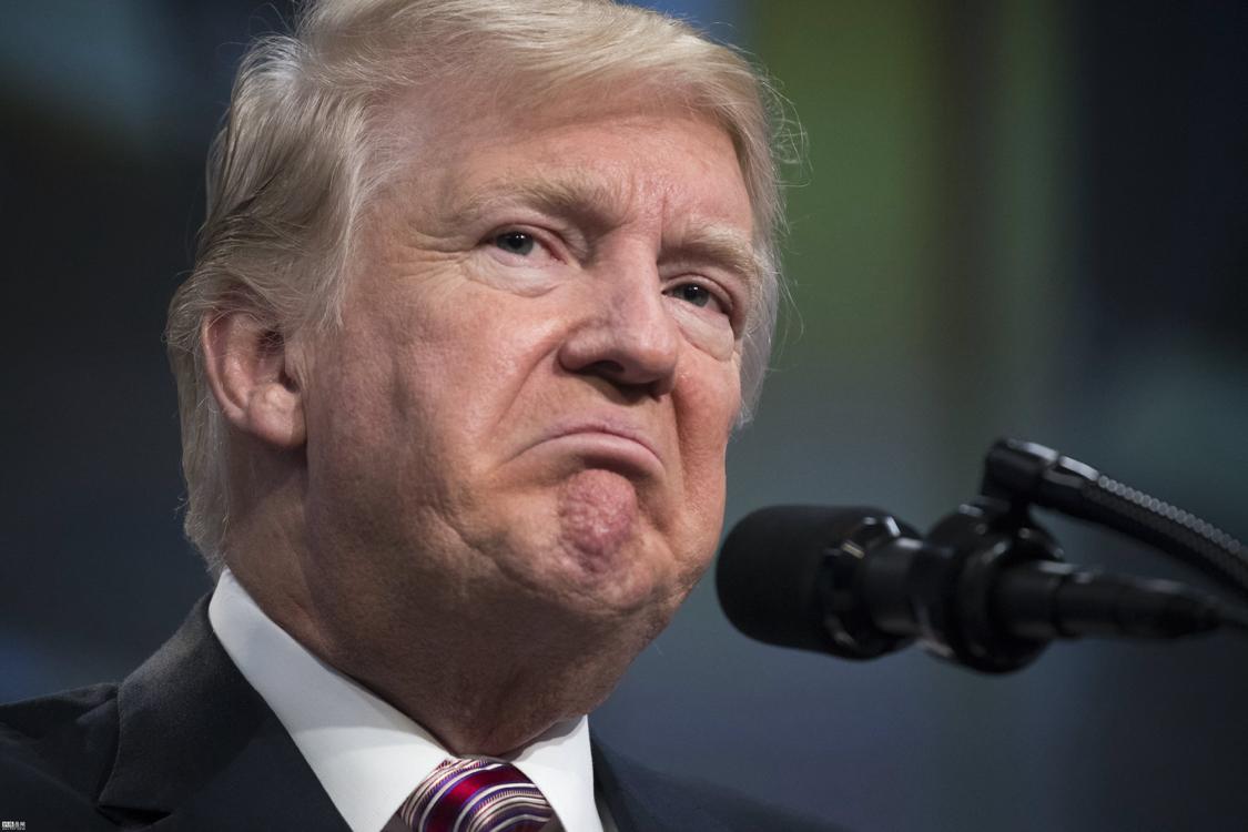 谈判刚启动，特朗普就掀桌子！美军舰硬闯霍尔木兹，放话“开始清理”

美伊双方的代