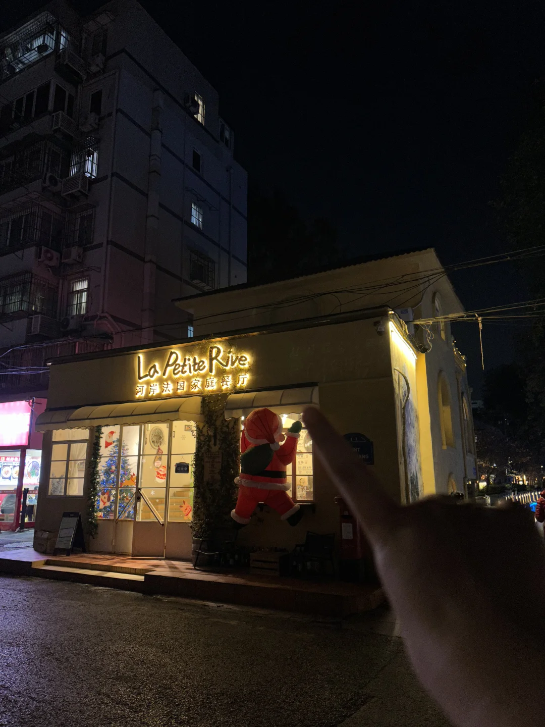 在南京来鸡鸣寺，记住这个位置。。。