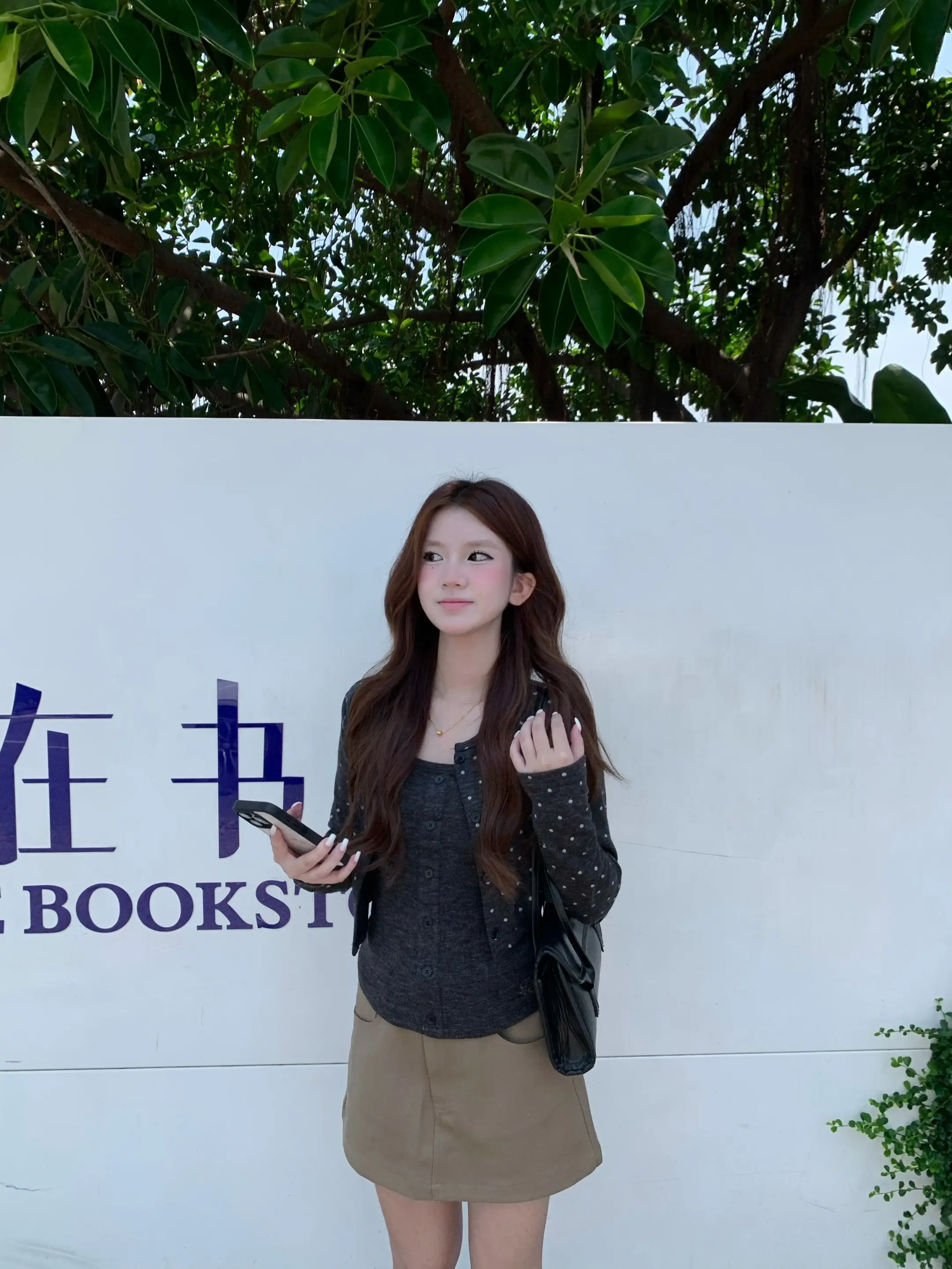 🩶🖤📖☁️。