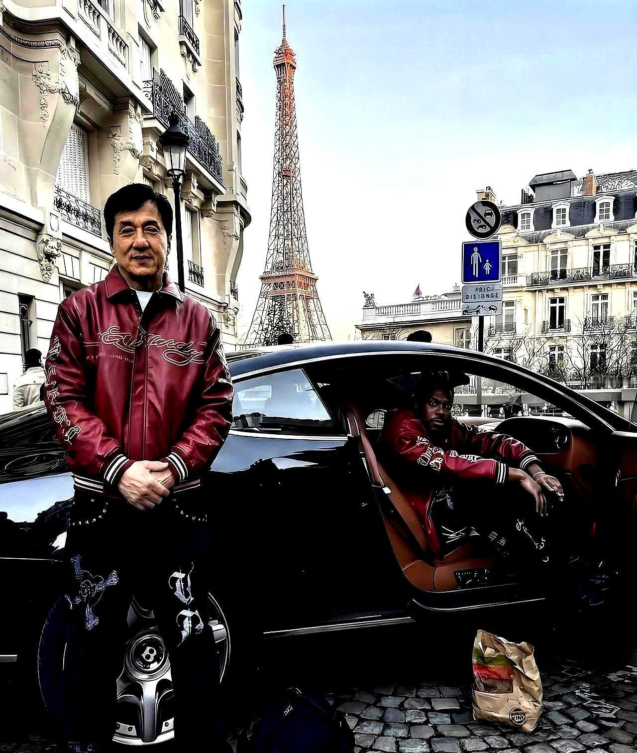 跟成龙合影，却让他像个配角？
这个男人不是富豪，也不是黑手党，但整个奢侈品圈都得