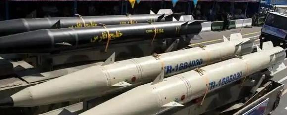 难怪美国想谈判，伊朗导弹堆满仓库，中国及时出手特朗普骑虎难下

当下中东战火持续