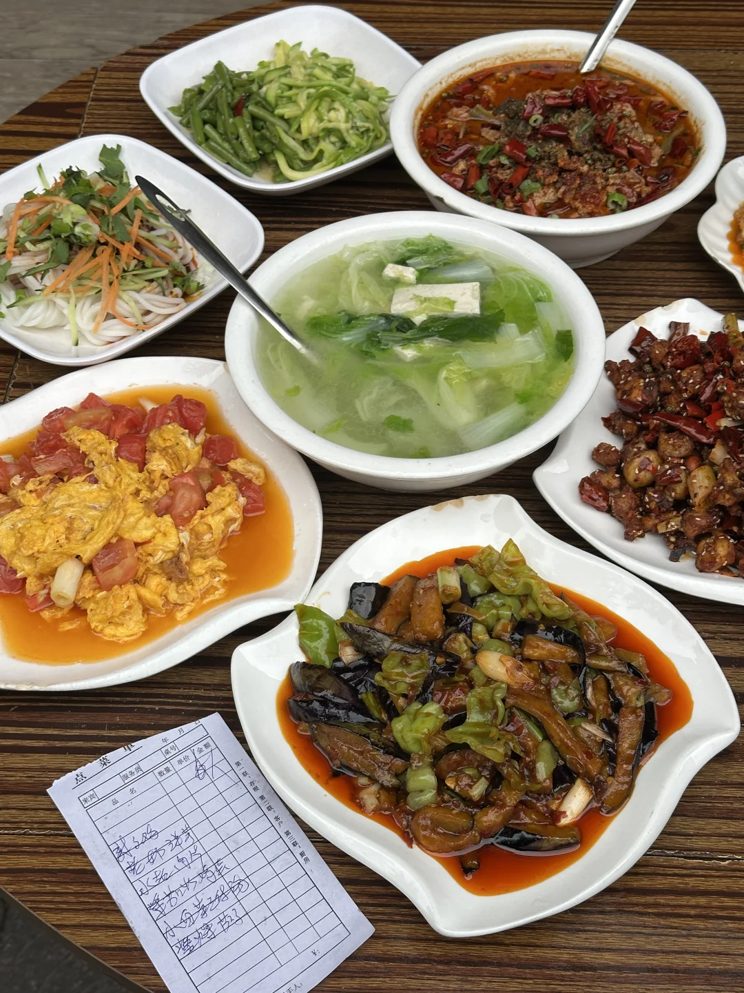 新闻路打工人的“食堂”，便宜好吃！