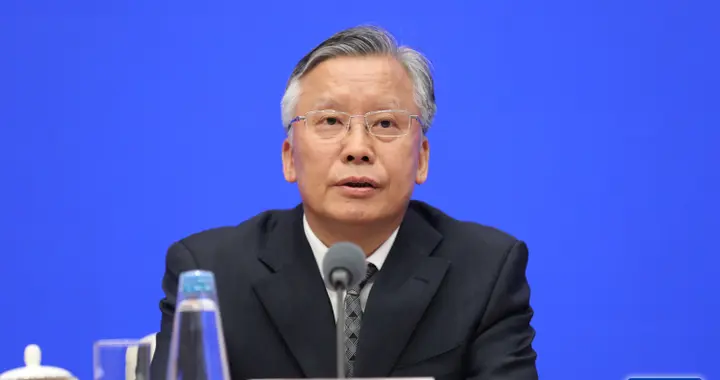 司法部副部长答政知君：坚决遏制趋利性执法