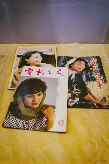 你小时候印象最深刻的电影是哪部？是 《青春之歌》。《青春之毅》确实是部让人印象深