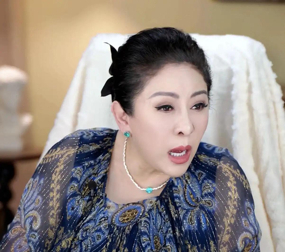 向太为朱女士鸣不平，但她不会帮朱女士找律师。原因很简单，不是她不愿意帮，是她就算