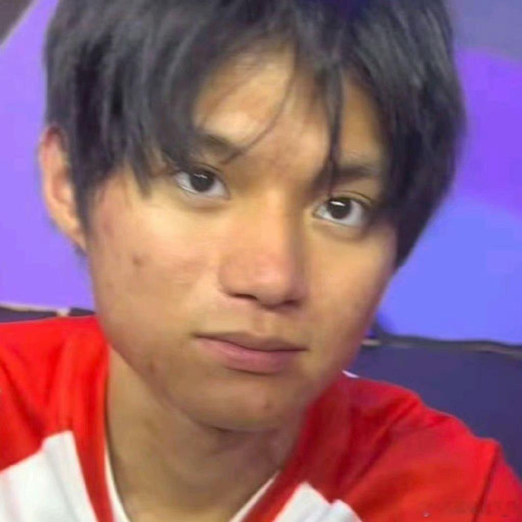 我也觉得长生 fans趁着姨婆睡觉的时候上gc的同时提前给自己家虚空洗gc的样子