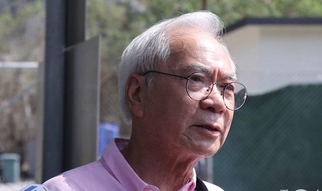 香港TVB艺人李龙基赶往大榄惩教所探望未婚妻王青霞，他透露在收柙中的未婚妻目前状