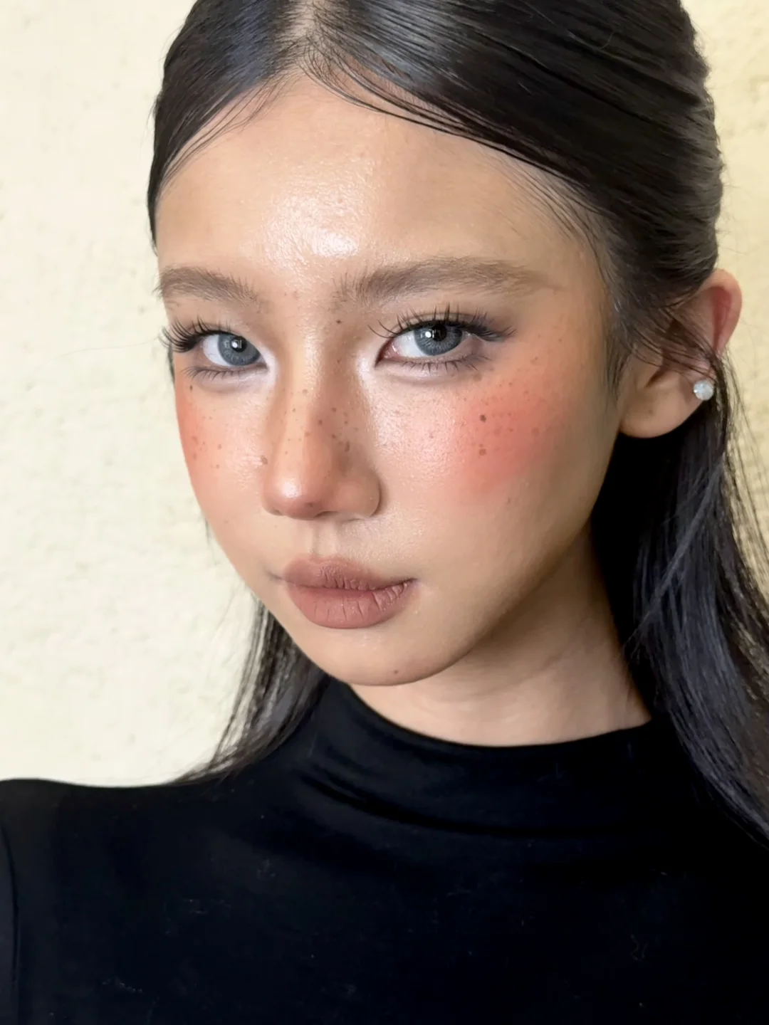 海岛辣妹妆