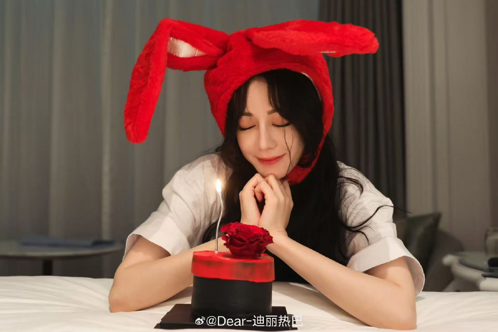 迪丽热巴安全回国了迪丽热巴回来就好迪丽热巴回来就好迪丽热巴