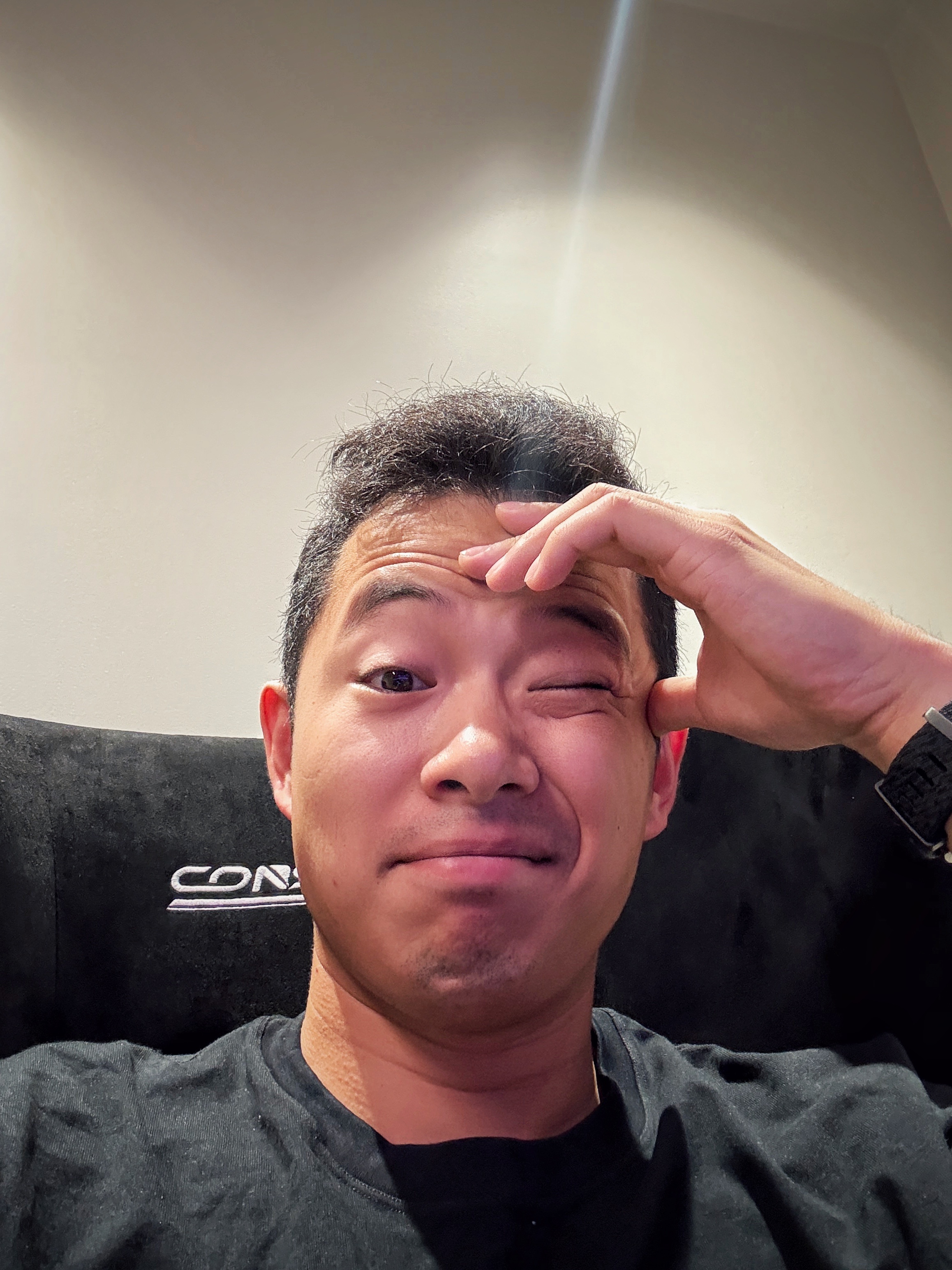 周末也没睡懒觉，早上先练练车。雨下很大卡丁没法继续的话，就练模拟器吧📺🏎️ 