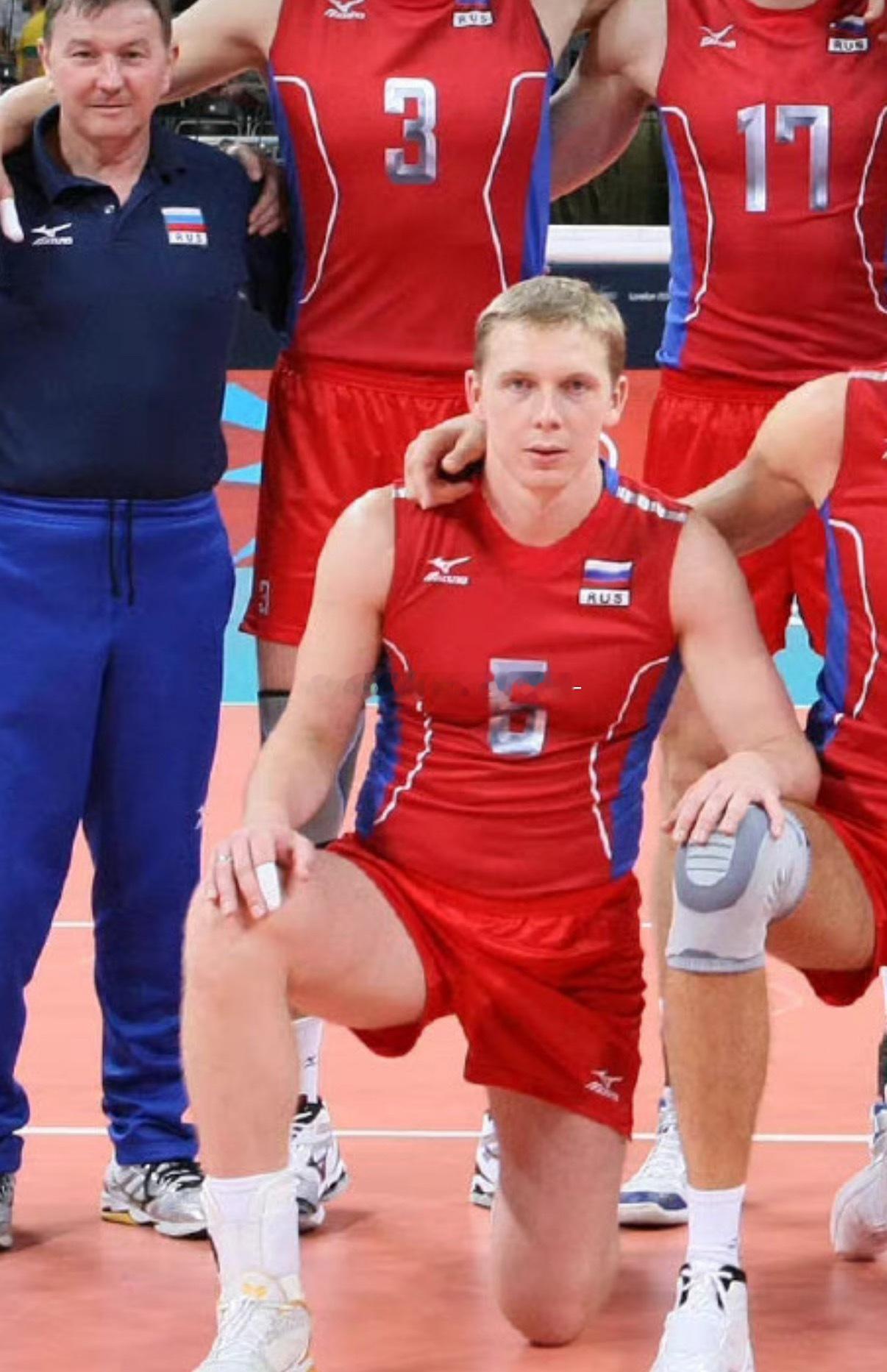 李咏臻新赛季加盟的葡萄牙🇵🇹联赛Sporting CP俱乐部，根据官网显示有