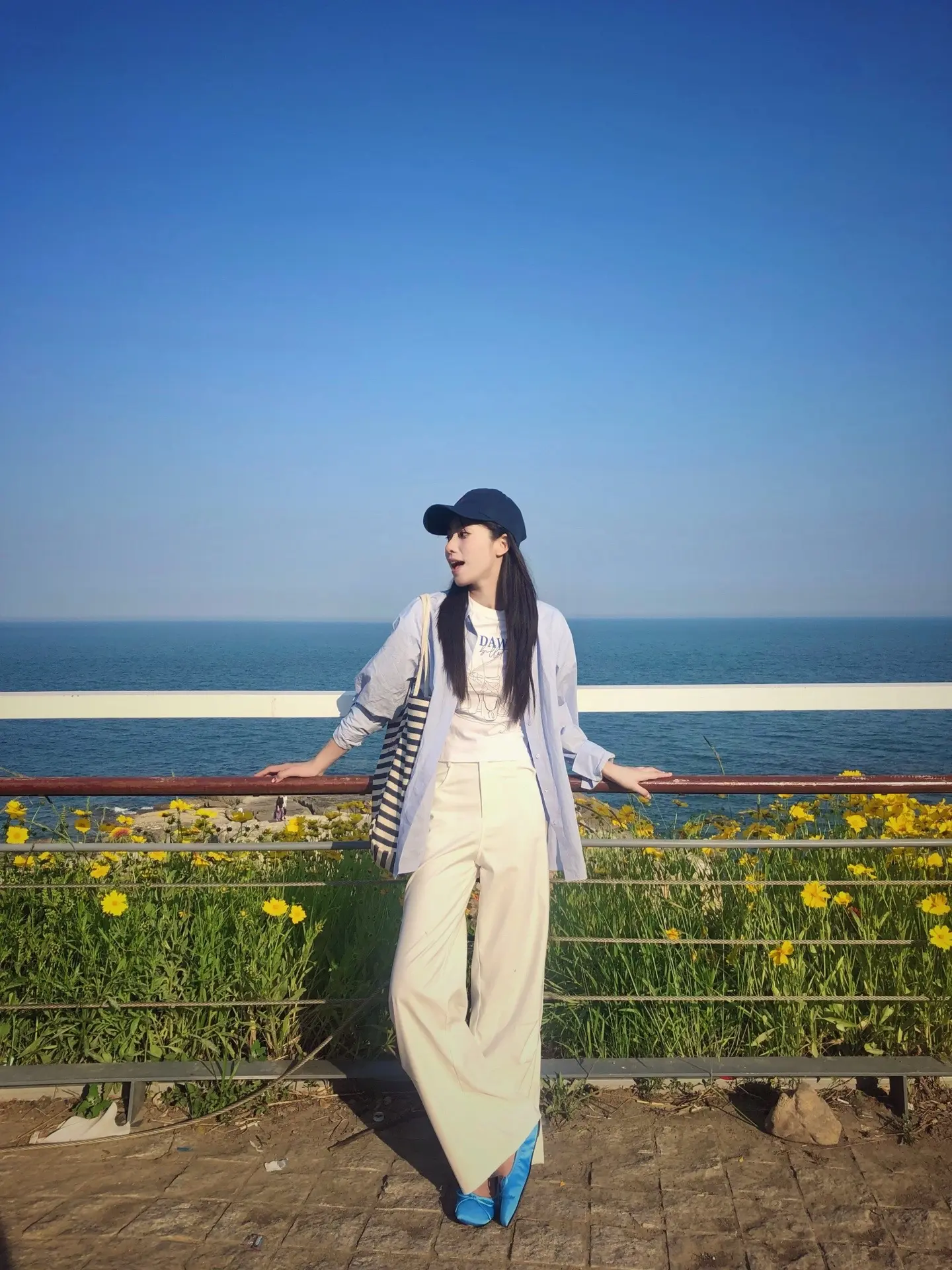 让我们相互依偎着