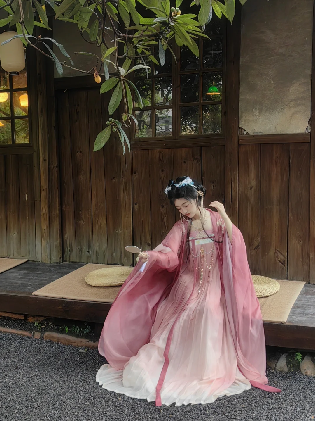 谁能拒绝超白菜的诃子裙啊！