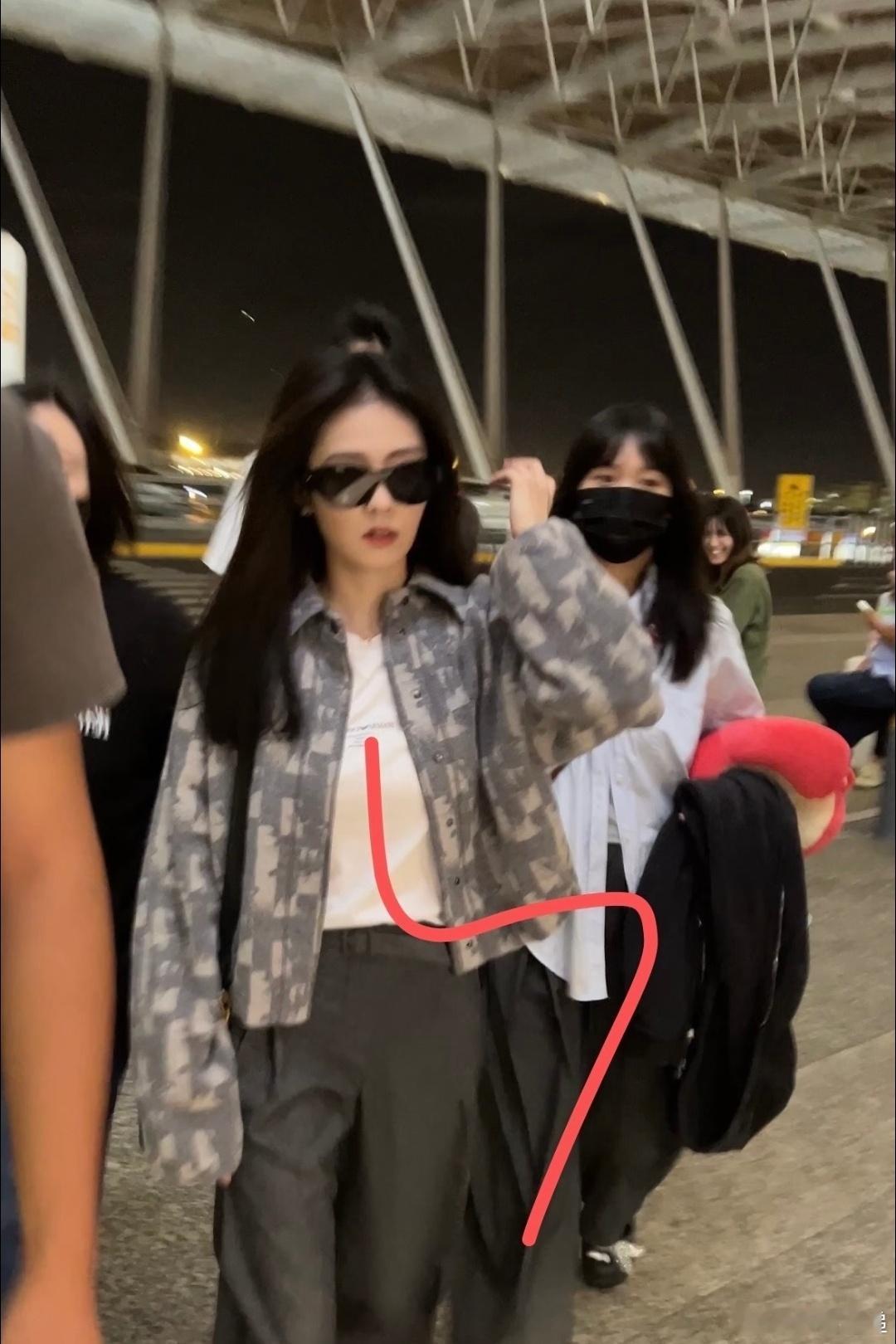 白鹿出发米兰看秀白鹿出发米兰路透 ​好的👌 ​​​