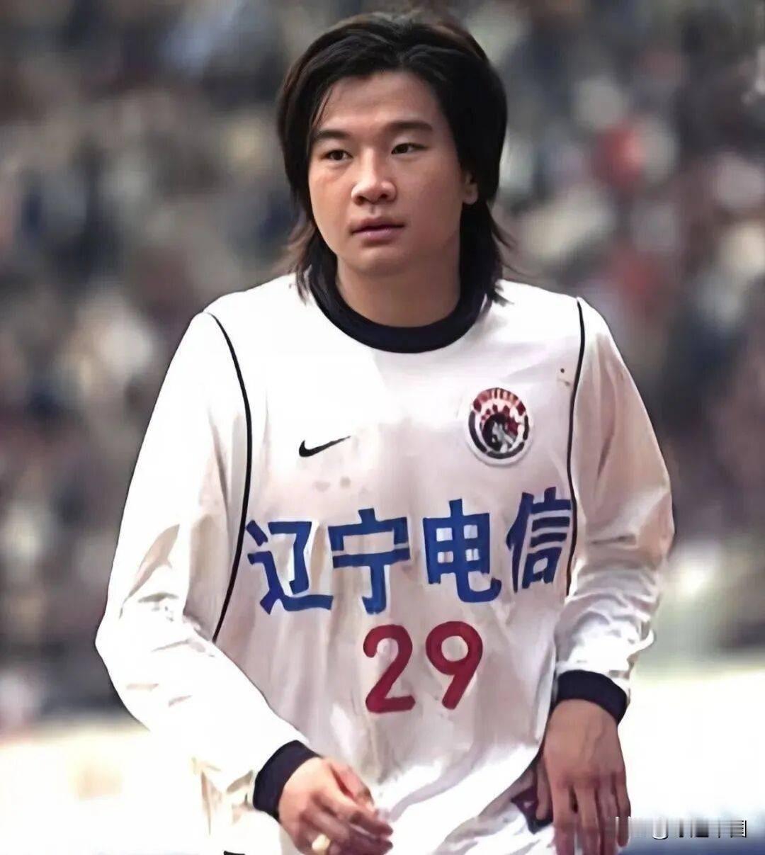 李金羽：我用“南帝北丐”形容东北与广东足球的差距，东北足球的困境显而易见，甚至整