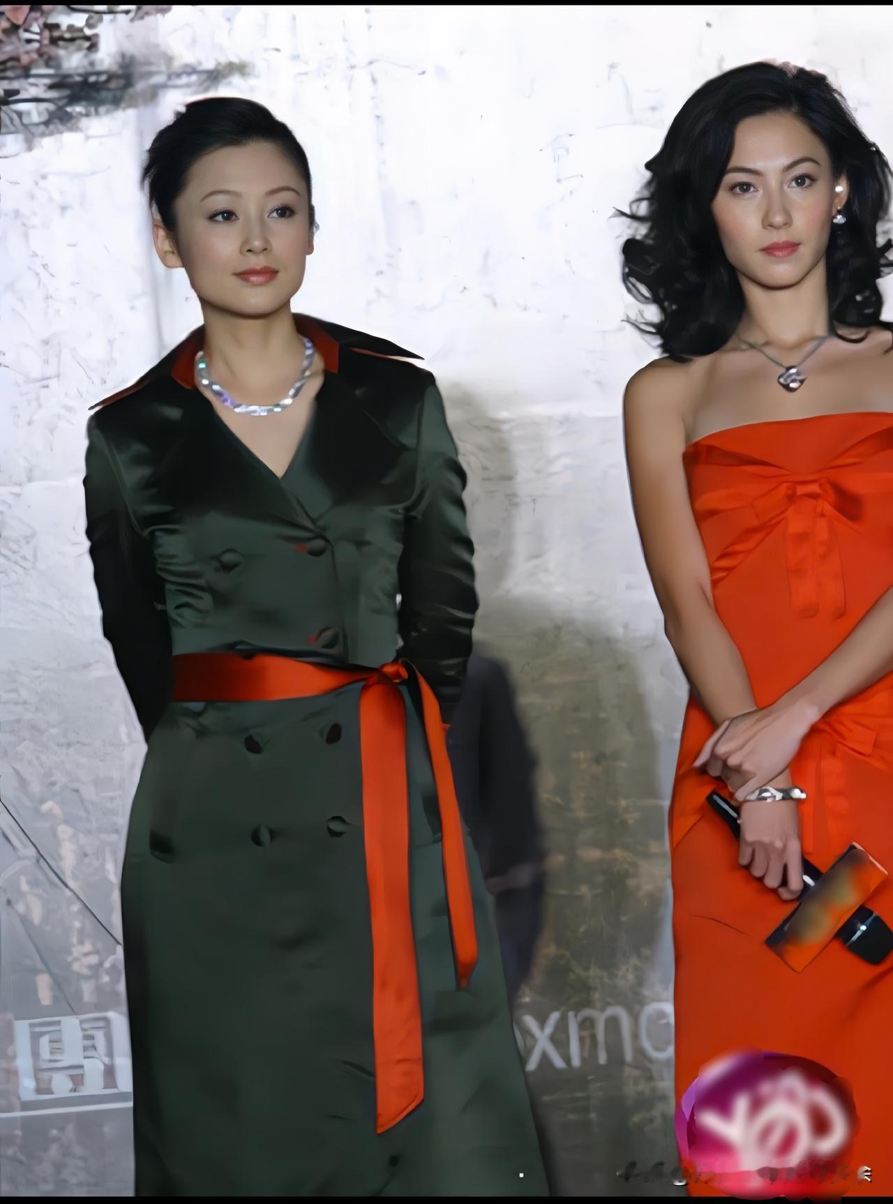这是2005年陈红与张柏芝在台湾阳明山参加电影宣传活动时的一张合影，当时陈红37