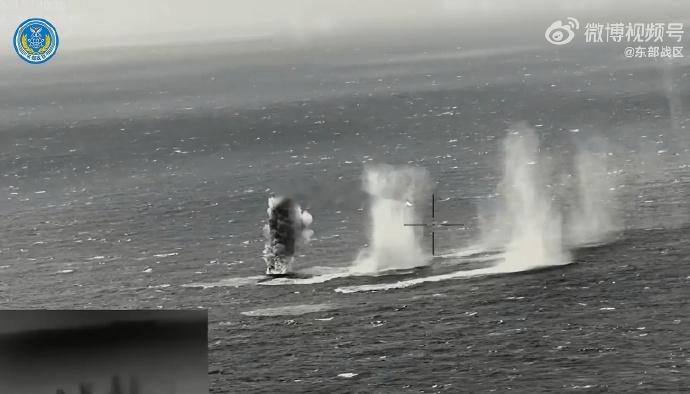 火箭弹射向台岛海域高清大图 ，把老蓝蛙张競，都要忙坏了通过多个账号，一坨坨地密集