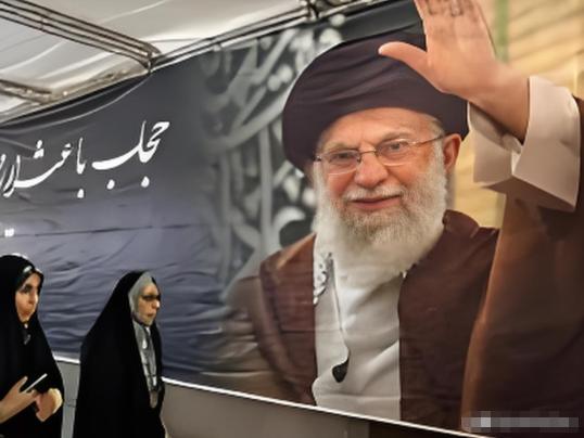 杀疯了！

2026年3月1日，中东地缘冲突迎来颠覆性转折，伊朗伊斯兰革命卫队公