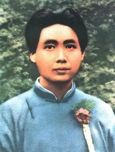 毛主席13岁时逃学去后山摘栗子，老师罚他作诗，毛主席如何回答？

1906年秋，