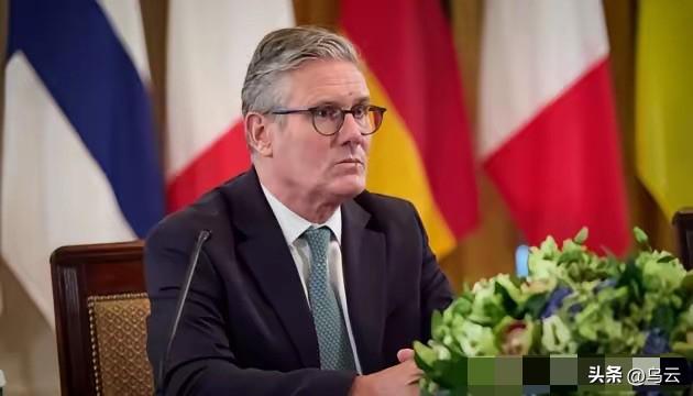 斯塔默：普京无论怎么自言自语，俄罗斯都不会赢得战争

​​​英国首相斯塔默呼吁欧