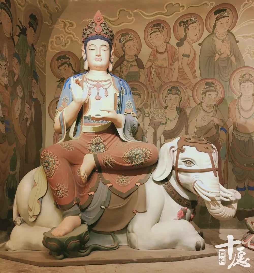 天狂必有雨，人狂必有祸。
做人也好，做事也罢，凡事别太过，饱谷必弯腰，智者常温顺